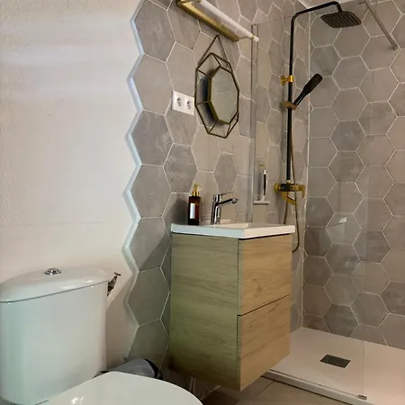 Апартаменты Studio Montfrin Montfrin